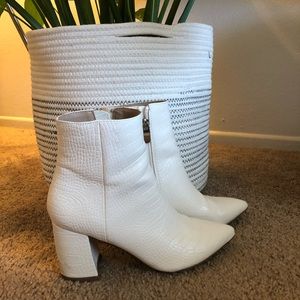 Steve Madden Natalie Bootie - White